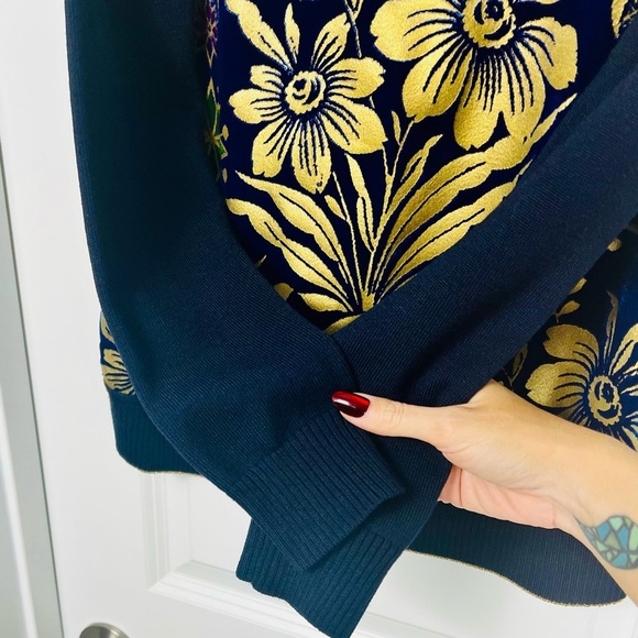 Tory Burch Hollis Cosmic Floral Velvet Foiled Gold Metallic Sweater Navy Blue S - Picture 5 of 12